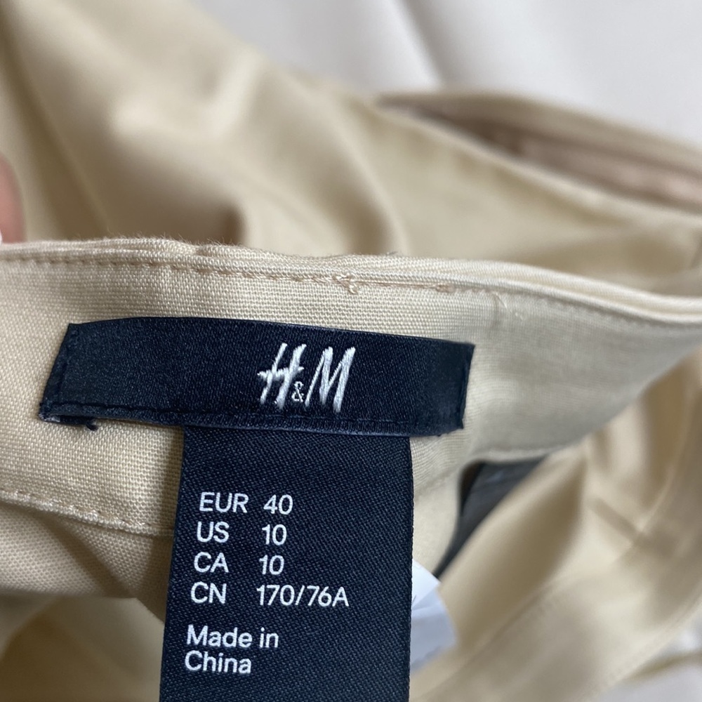 NEW H&M Beige/Tan Casual Shorts - Picture 10 of 11